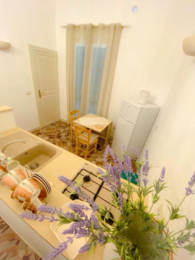 モーラ・ディ・バーリ La Casa Di Nonna Sisinaヴィラ エクステリア 写真