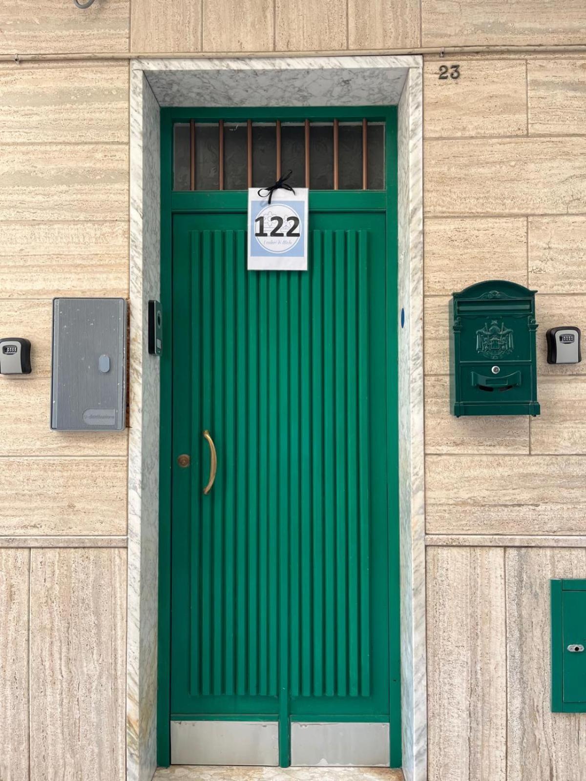 モーラ・ディ・バーリ La Casa Di Nonna Sisinaヴィラ エクステリア 写真